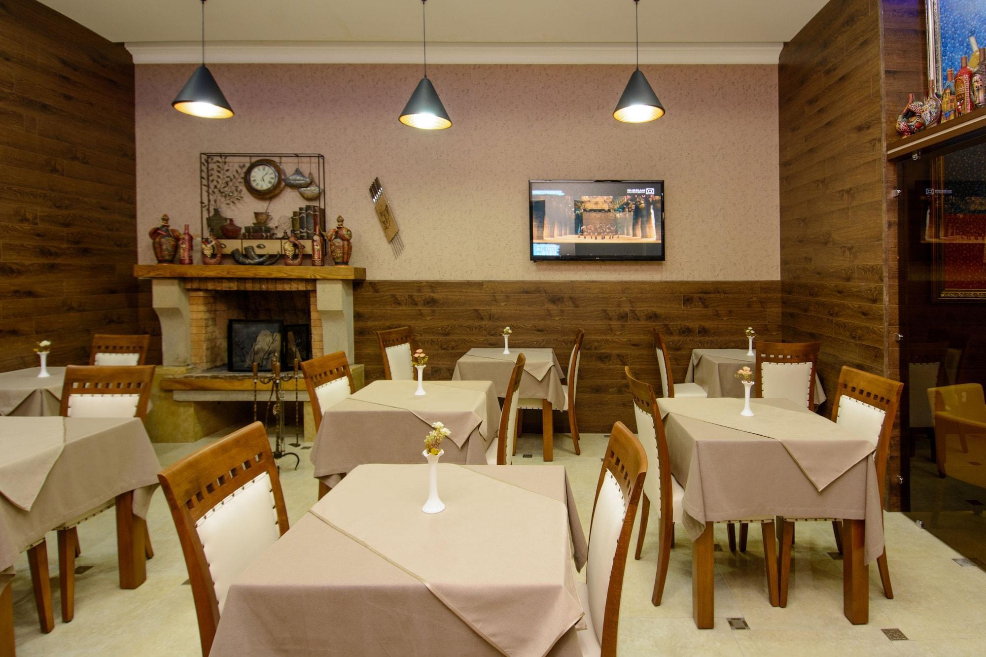 King David Hotel Tbilisi Exterior photo
